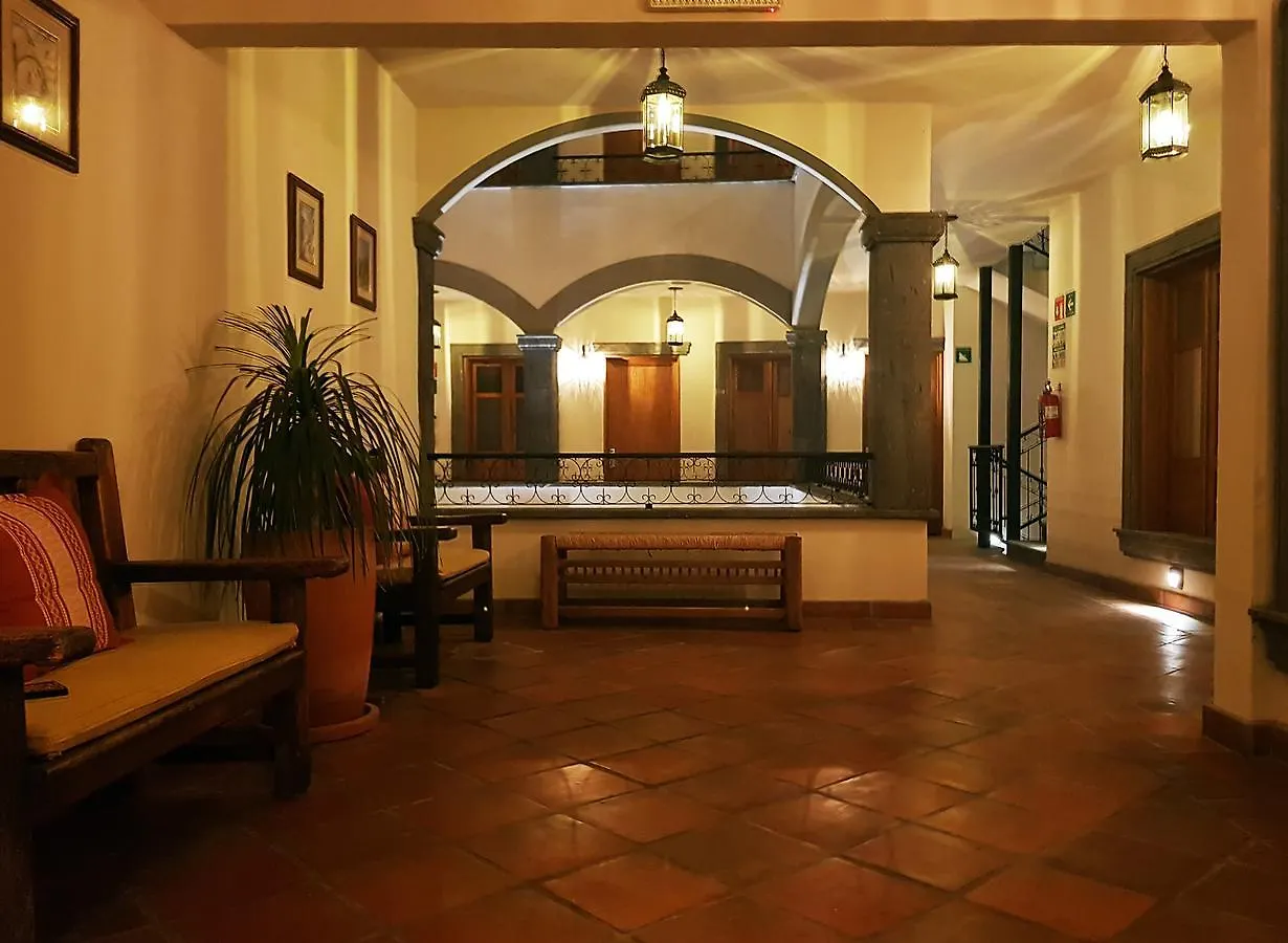 Puerta San Pedro Hotel Tlaquepaque