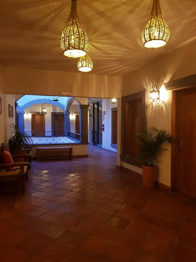 Puerta San Pedro Hotel Tlaquepaque