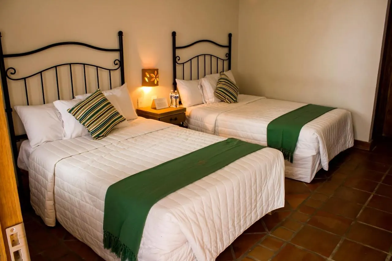 Puerta San Pedro Hotel Tlaquepaque